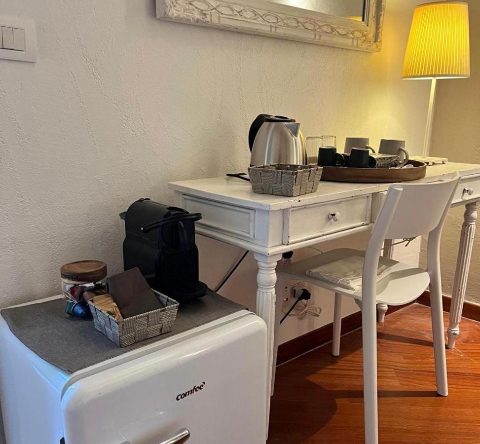 Apulia Journey - Manzoni 11 Hotel Бари Екстериор снимка