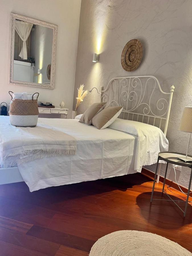 Apulia Journey - Manzoni 11 Hotel Бари Екстериор снимка