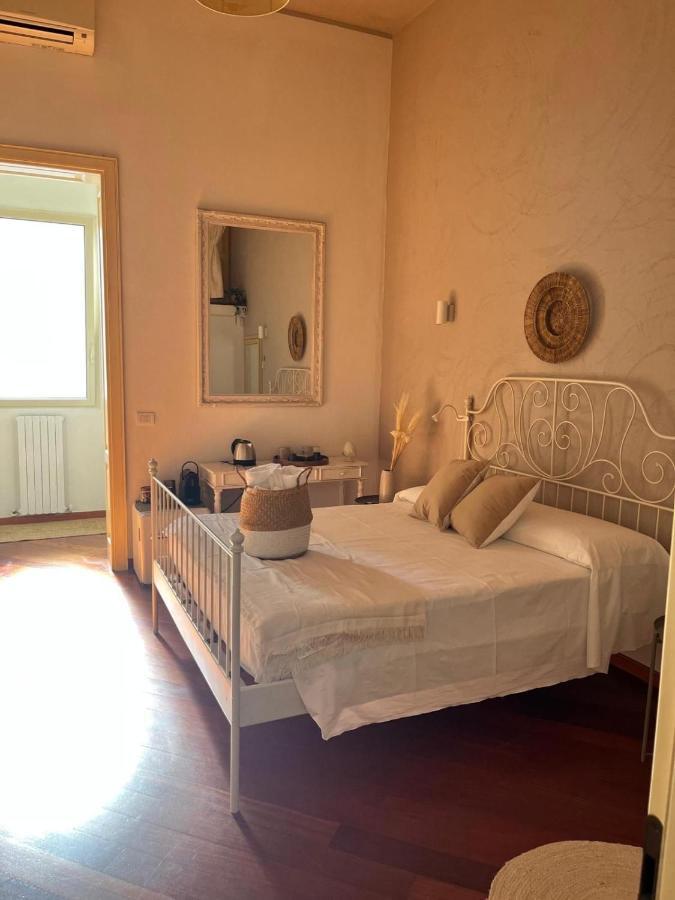 Apulia Journey - Manzoni 11 Hotel Бари Екстериор снимка