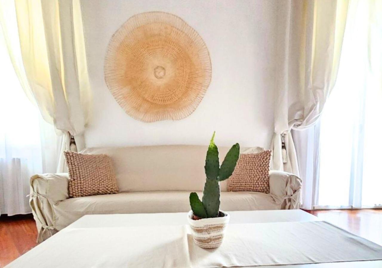 Apulia Journey - Manzoni 11 Hotel Бари Екстериор снимка