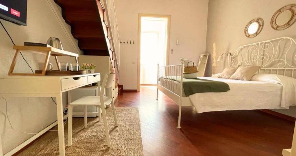 Apulia Journey - Manzoni 11 Hotel Бари Екстериор снимка