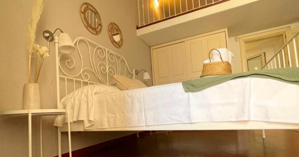 Apulia Journey - Manzoni 11 Hotel Бари Екстериор снимка